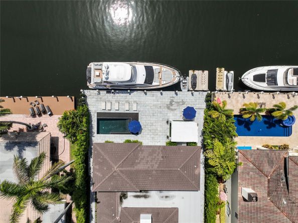 325 Seven Isles Dr, Fort Lauderdale FL 33301