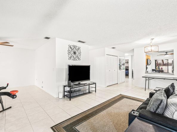 3742 English Lane D, Lake Worth FL 33467