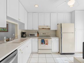 791 Banks Rd 130, Pompano Beach FL 33063