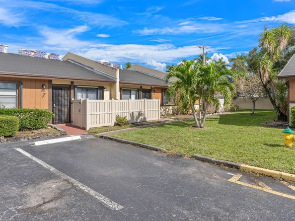 791 Banks Rd 130, Pompano Beach FL 33063