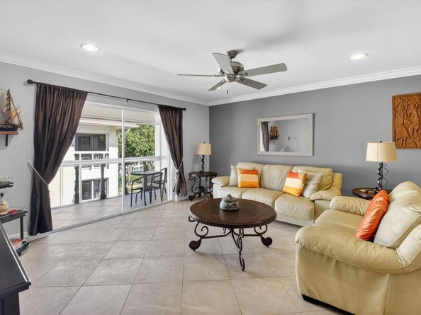 80 Venetian Drive 307s, Delray Beach FL 33483