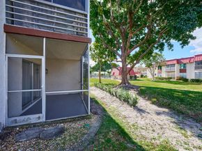 12021 W Greenway Drive 105, Royal Palm Beach FL 33411