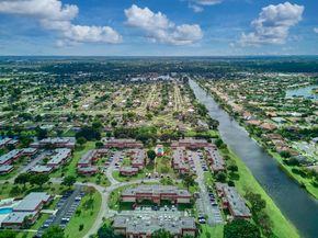 12021 W Greenway Drive 105, Royal Palm Beach FL 33411