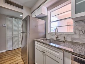 12021 W Greenway Drive 105, Royal Palm Beach FL 33411