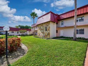 12021 W Greenway Drive 105, Royal Palm Beach FL 33411