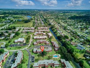 12021 W Greenway Drive 105, Royal Palm Beach FL 33411