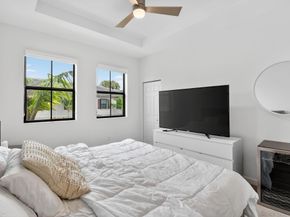 523 SW 19th Ter, Fort Lauderdale FL 33312