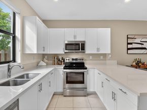 523 SW 19th Ter, Fort Lauderdale FL 33312