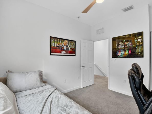 523 SW 19th Ter, Fort Lauderdale FL 33312