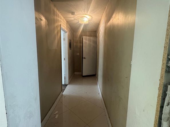 160 SE 15th Ave, Pompano Beach FL 33060