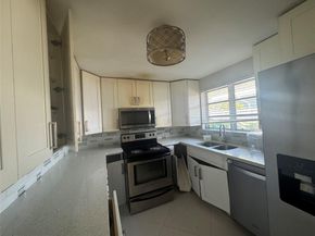 160 SE 15th Ave, Pompano Beach FL 33060