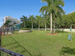 700 E Boynton Beach Boulevard 312, Boynton Beach FL 33435