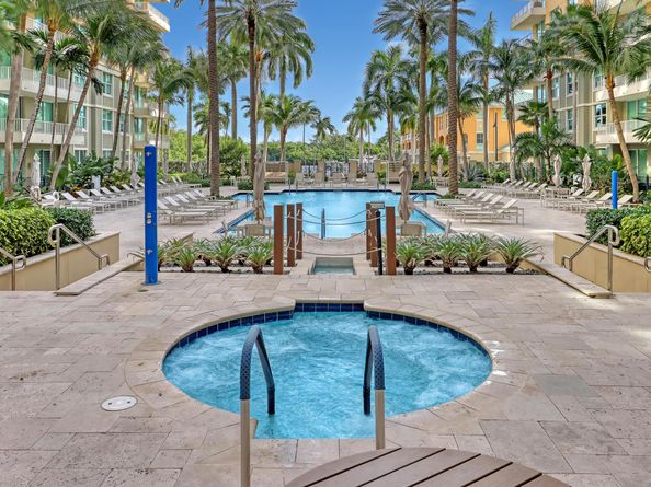 700 E Boynton Beach Boulevard 312, Boynton Beach FL 33435