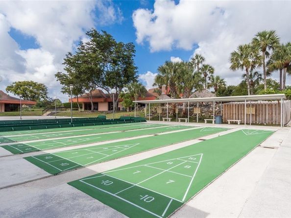 3150 Holiday Springs Boulevard 8101, Margate FL 33063