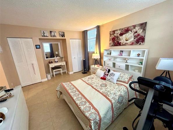 3150 Holiday Springs Boulevard 8101, Margate FL 33063