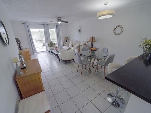 9272 SW 3rd Street 411, Boca Raton FL 33428