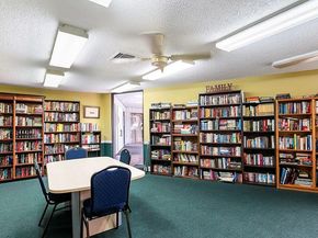 102 Royal Park Dr 3F, Oakland Park FL 33309