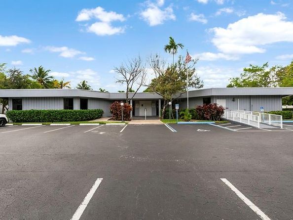 102 Royal Park Dr 3F, Oakland Park FL 33309