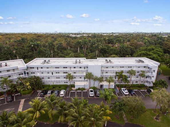 102 Royal Park Dr 3F, Oakland Park FL 33309