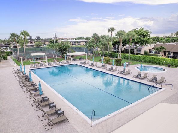 118 Lake Constance Drive, West Palm Beach FL 33411