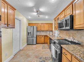 101 NW 32nd Ct, Pompano Beach FL 33064