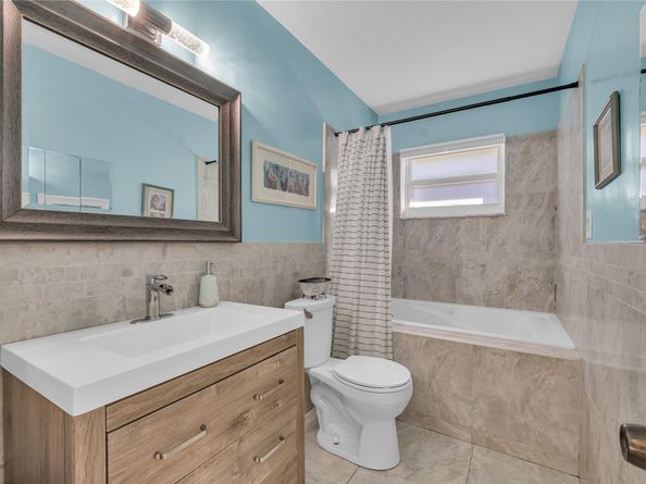 101 NW 32nd Ct, Pompano Beach FL 33064