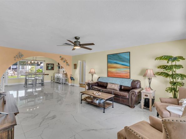 101 NW 32nd Ct, Pompano Beach FL 33064