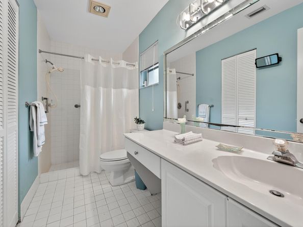 6065 Sunny Manor Court, Delray Beach FL 33484