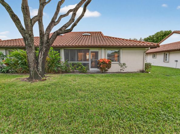 6065 Sunny Manor Court, Delray Beach FL 33484