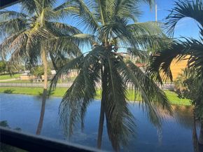 3940 NW 42nd Ave 312, Lauderdale Lakes FL 33319