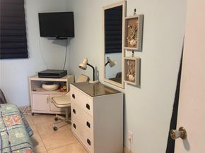 3940 NW 42nd Ave 312, Lauderdale Lakes FL 33319