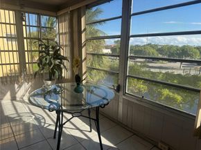 3940 NW 42nd Ave 312, Lauderdale Lakes FL 33319