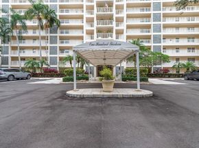 3520 Oaks Way 806, Pompano Beach FL 33069