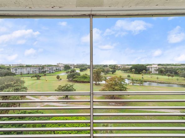 3520 Oaks Way 806, Pompano Beach FL 33069