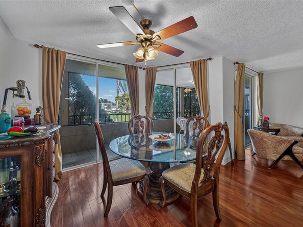 4702 Fountains Dr 205, Lake Worth FL 33467