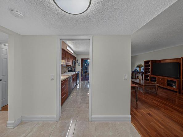 4702 Fountains Dr 205, Lake Worth FL 33467