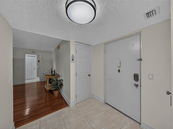 4702 Fountains Dr 205, Lake Worth FL 33467