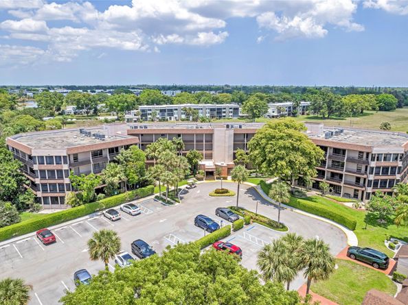 4702 Fountains Dr 205, Lake Worth FL 33467