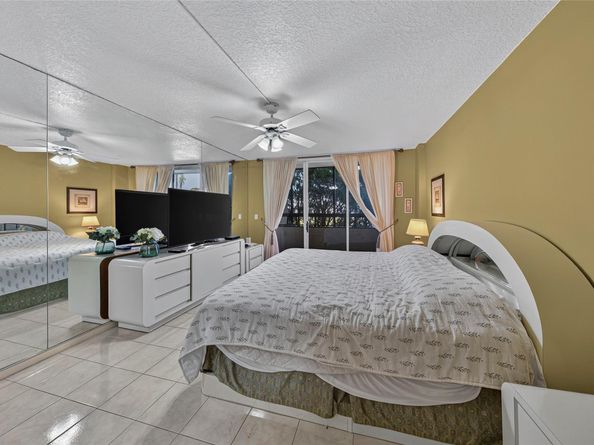 4702 Fountains Dr 205, Lake Worth FL 33467