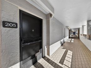 4702 Fountains Dr 205, Lake Worth FL 33467