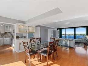 136 Lakeshore Drive Ph10, North Palm Beach FL 33408