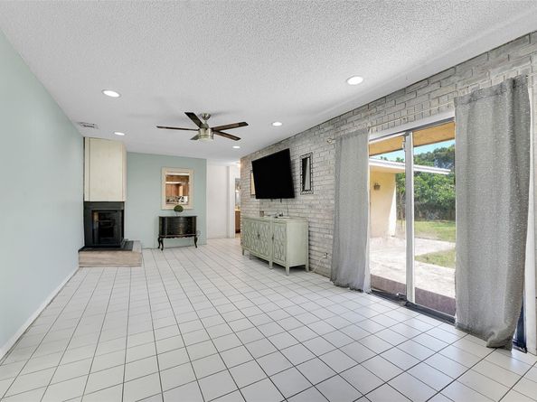 4014 Waverly Dr, Palm Beach FL 33407
