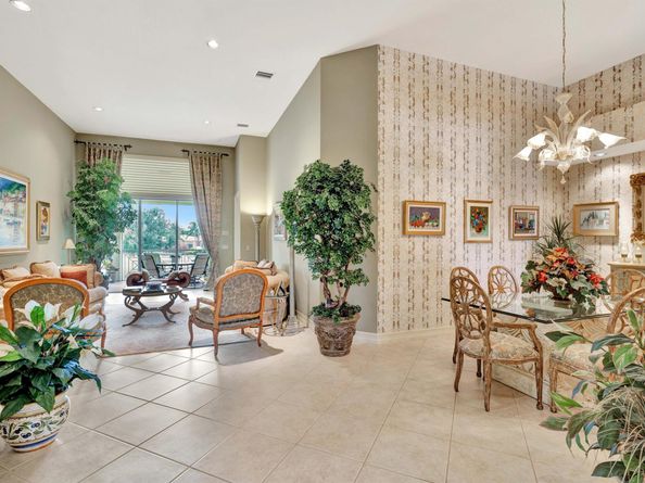 104 Palm Point Circle C, Palm Beach Gardens FL 33418