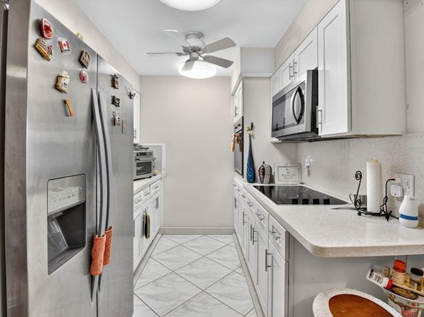 1069 Cornwall D D, Boca Raton FL 33434