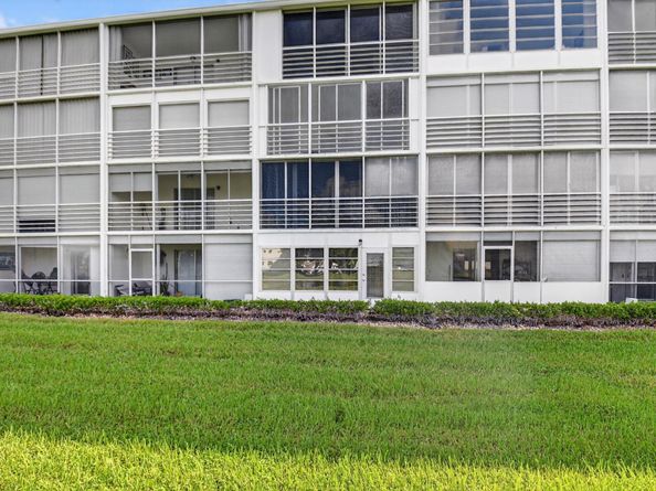 1069 Cornwall D D, Boca Raton FL 33434