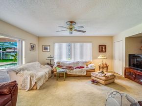 1901 SW 75th Ave, Plantation FL 33317