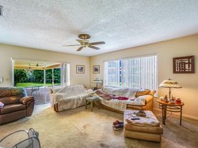 1901 SW 75th Ave, Plantation FL 33317