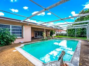 1901 SW 75th Ave, Plantation FL 33317