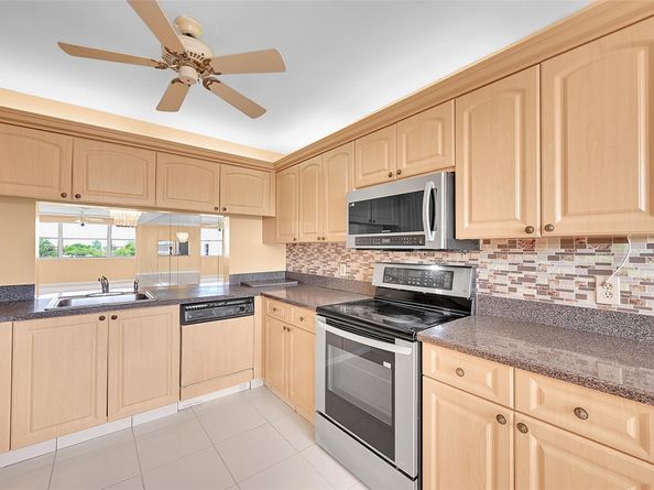 2603 NW 103rd Ave 403, Sunrise FL 33322