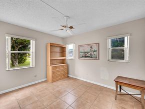9261 Sunrise Lakes Blvd 112, Sunrise FL 33322